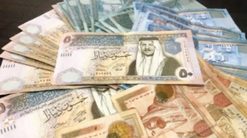 مخاطر تأجيل أقساط البنوك على المقترضين .. !