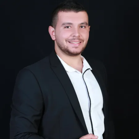 ليلة سوداء تمر على الذباب الالكتروني "المعارضة الخارجية"