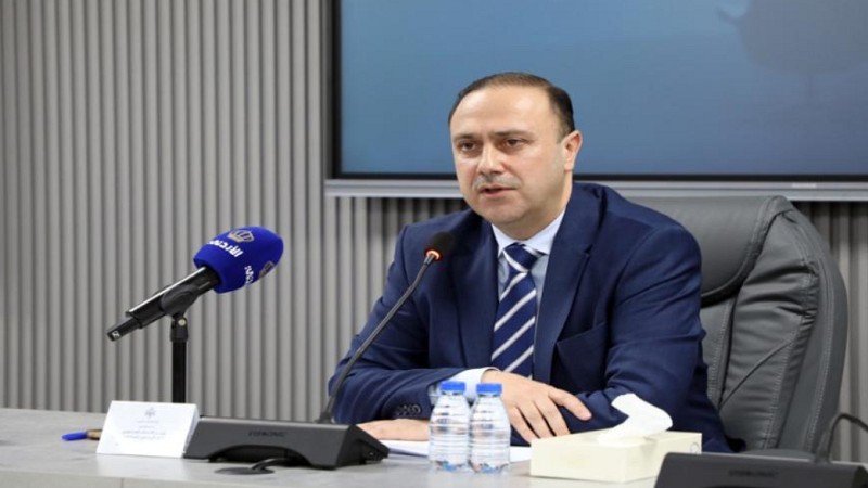 المومني يطمئن الأردنيين: وفرة في الوقود والكهرباء .. ولا نية للقطع المبرمج