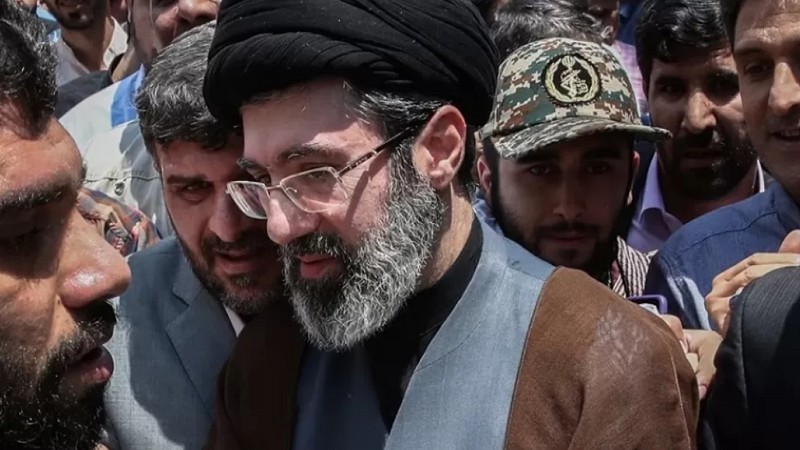 ولي الدم في القيادة الإيرانية: الحرب تتجه نحو الانتقام