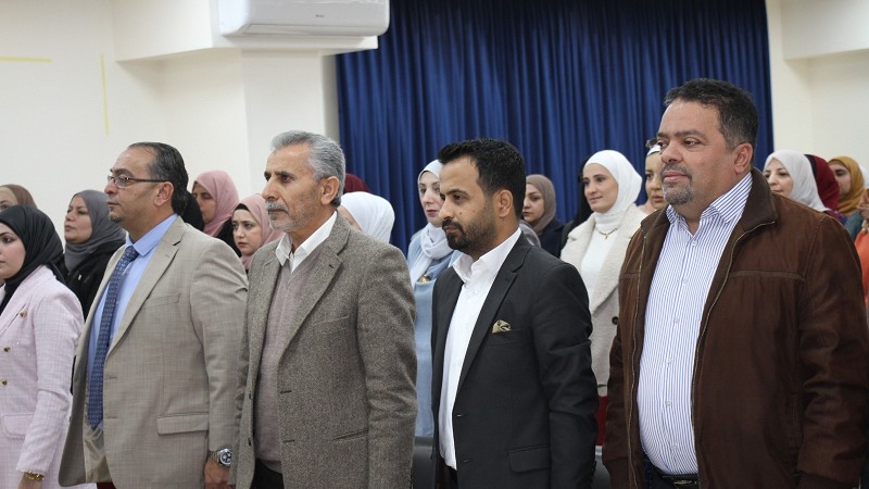 الزميل الحنيطي يحاضر عن المحتوى الإعلامي المدرسي - صور 