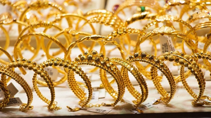 102.8 دينار سعر الذهب عيار 21 بالسوق المحلية