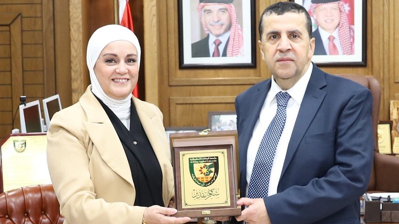 بحث سبل التعاون بين جامعة البلقاء التطبيقية وشركة  بيرسون العالمية