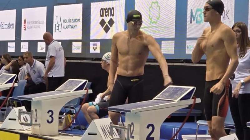 السباح الأردني عدنان العبداللات يحقق زمنا مميزا في بطولة المجر الوطنية