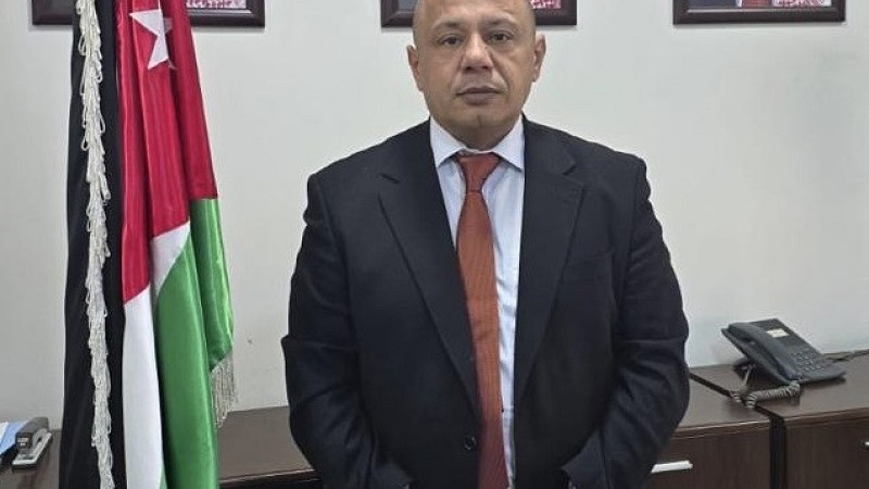 الدكتور عبدالحميد العليمات الى موقع هام قريبا 